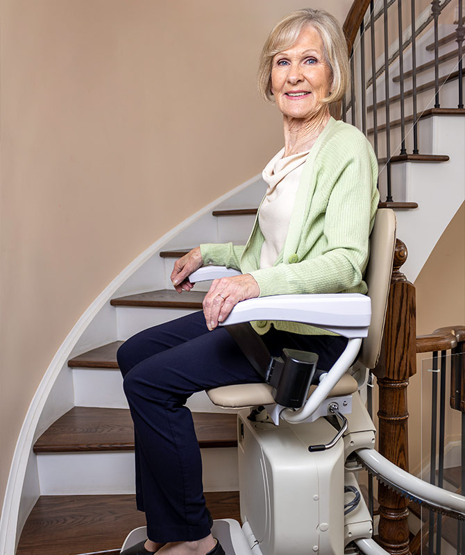 curved stairlift